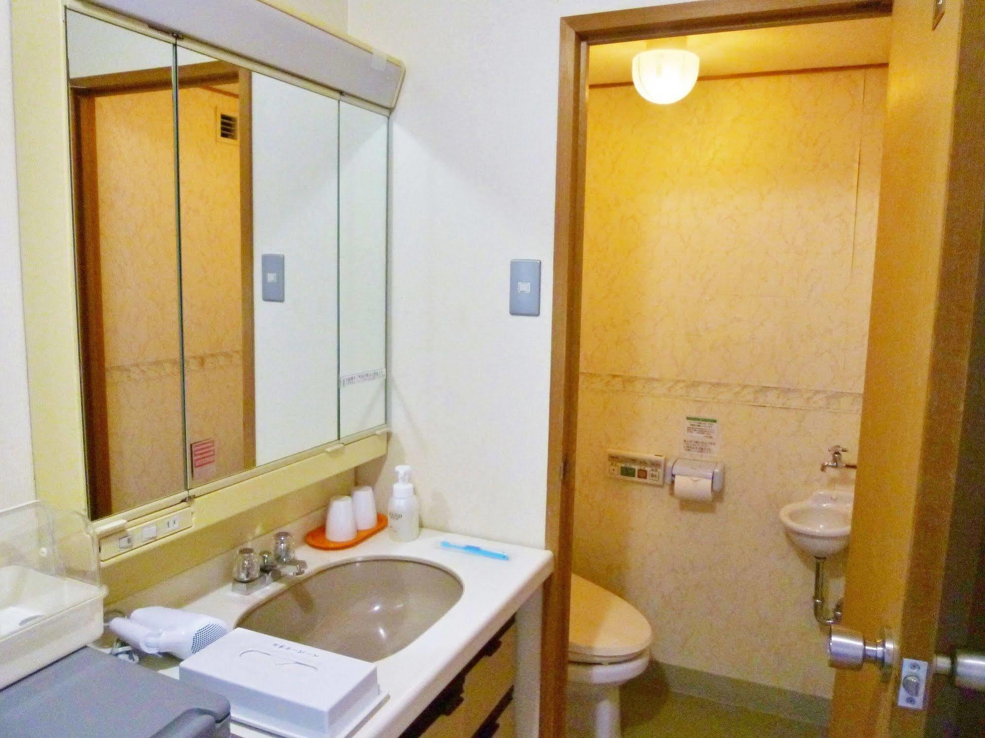 Hotel Hanatemari Shirahama Exteriör bild